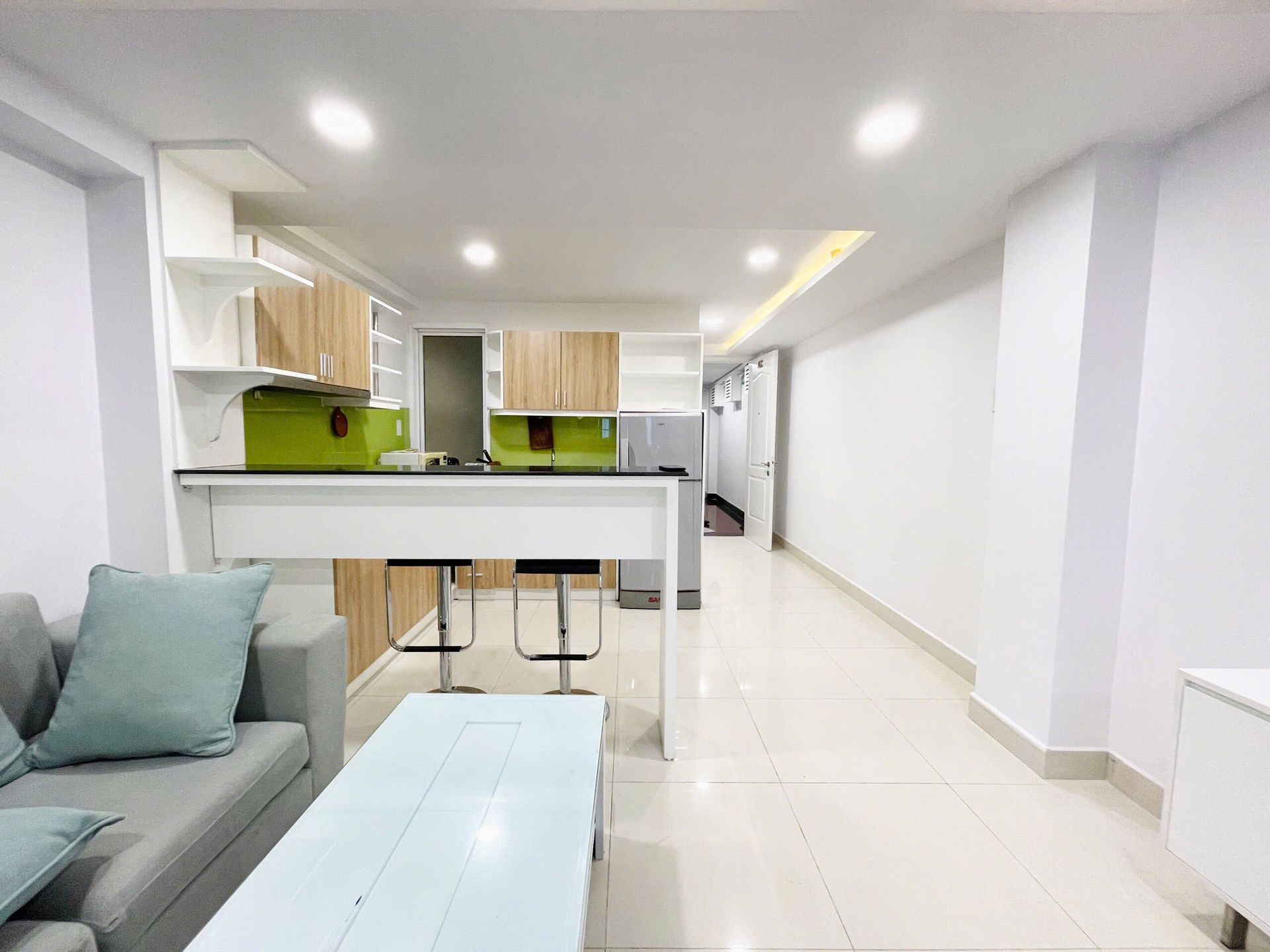 Sofa và bếp