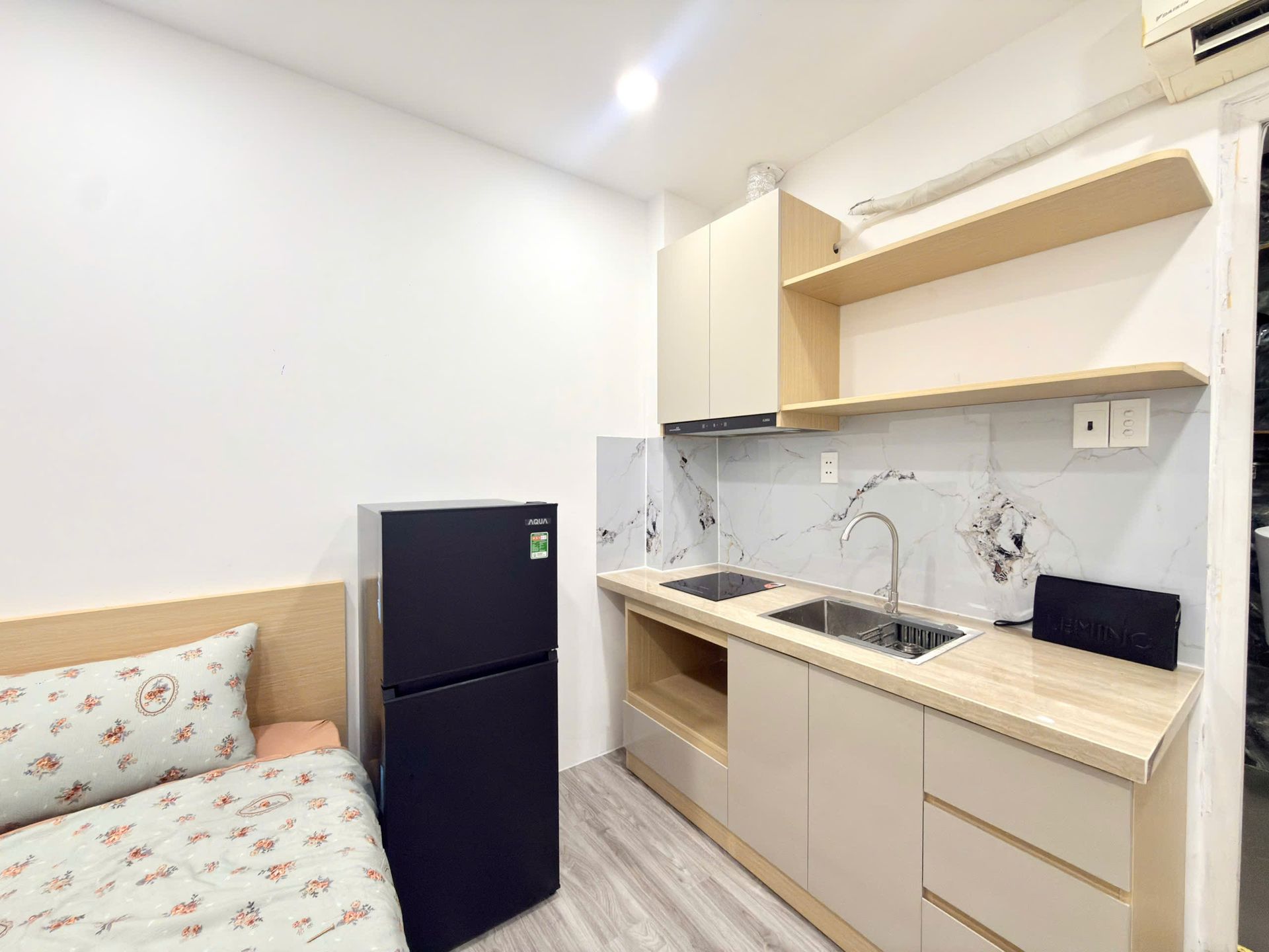 Bếp và tủ lạnh