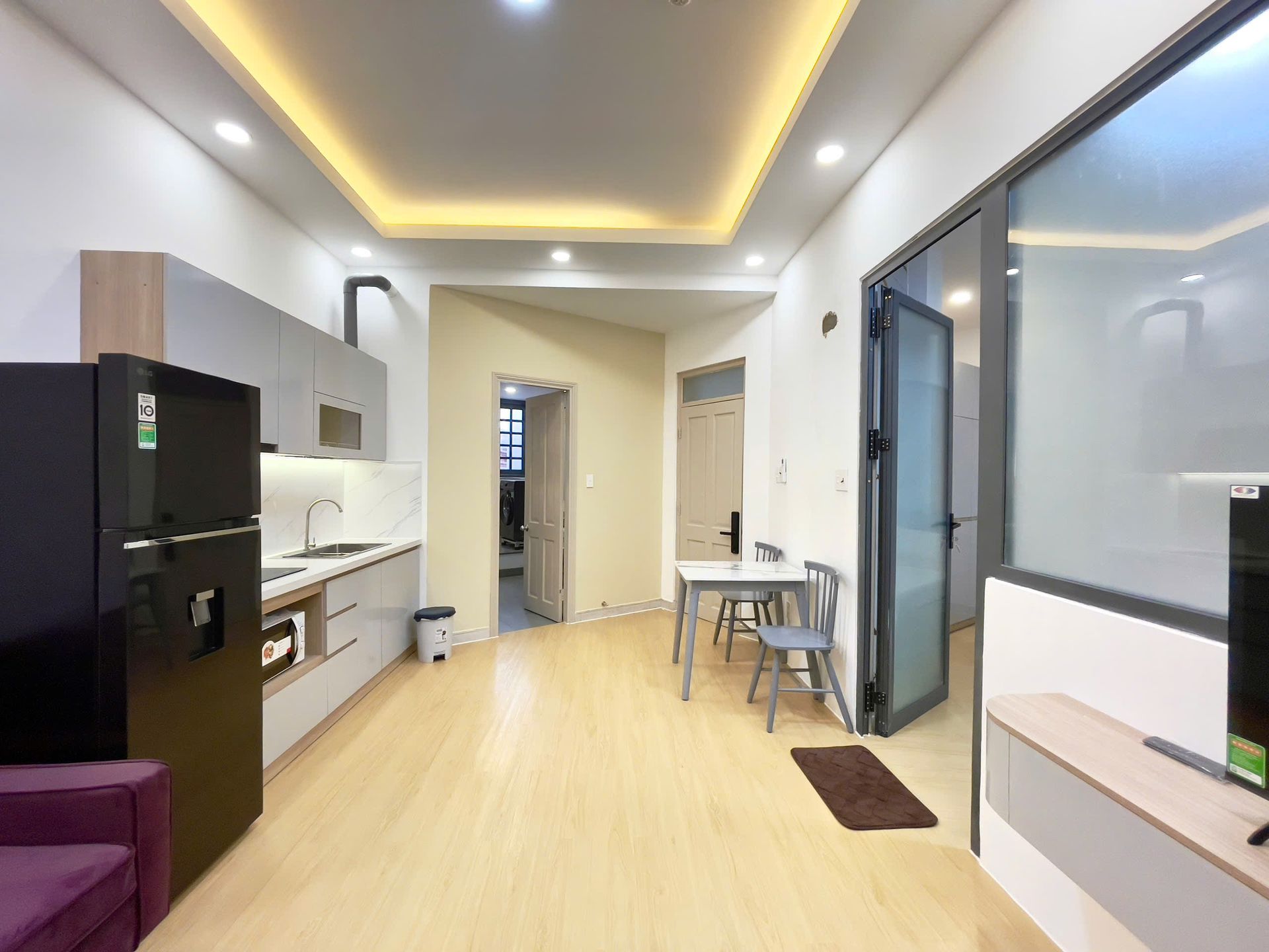 Tủ lạnh và bếp