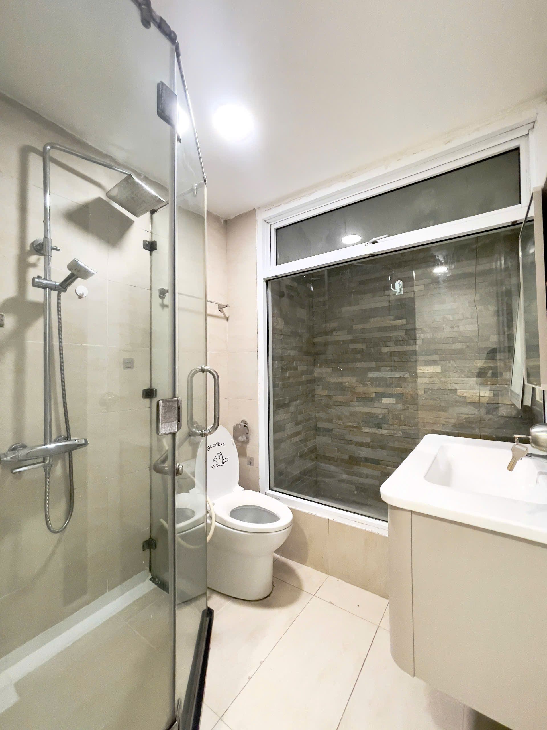 Buồng tắm kính