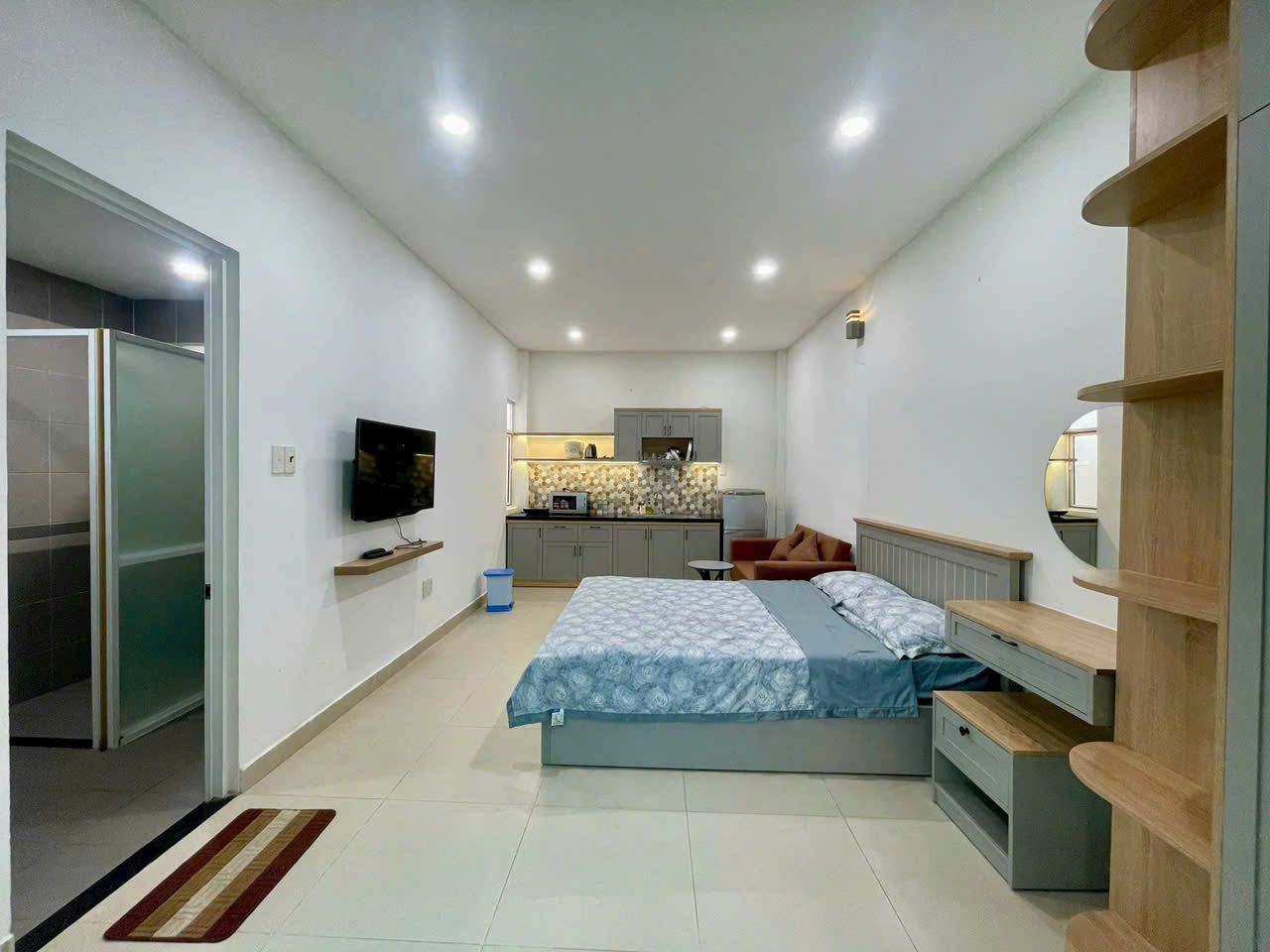 Nhìn dọc phòng